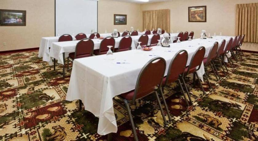 Holiday Inn Express Munising-Lakeview Hotel By Ihg Ngoại thất bức ảnh