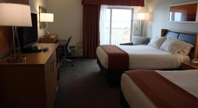 Holiday Inn Express Munising-Lakeview Hotel By Ihg Ngoại thất bức ảnh