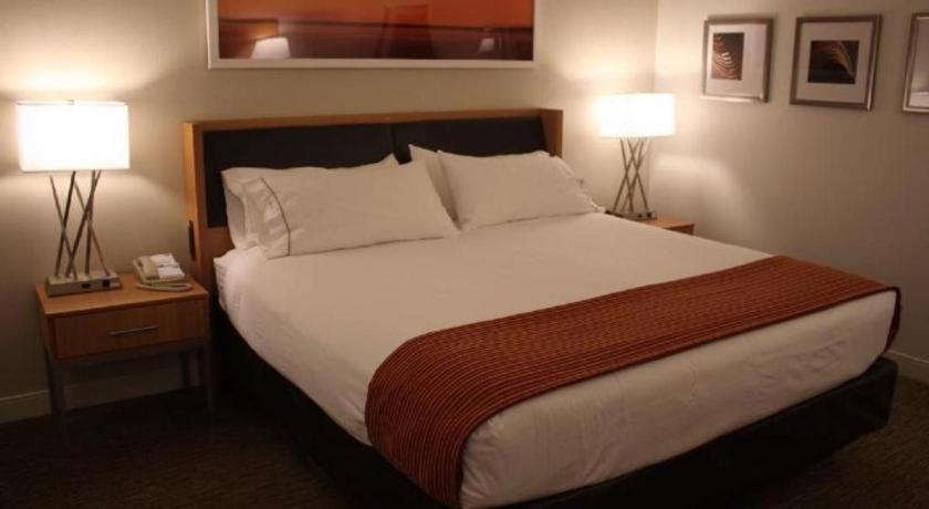 Holiday Inn Express Munising-Lakeview Hotel By Ihg Ngoại thất bức ảnh