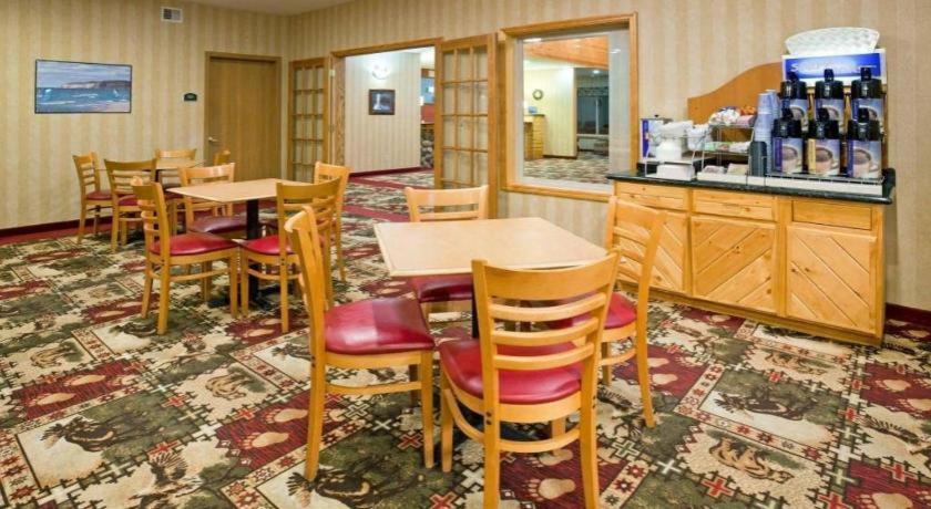 Holiday Inn Express Munising-Lakeview Hotel By Ihg Ngoại thất bức ảnh