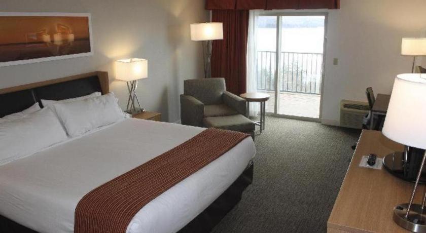 Holiday Inn Express Munising-Lakeview Hotel By Ihg Ngoại thất bức ảnh