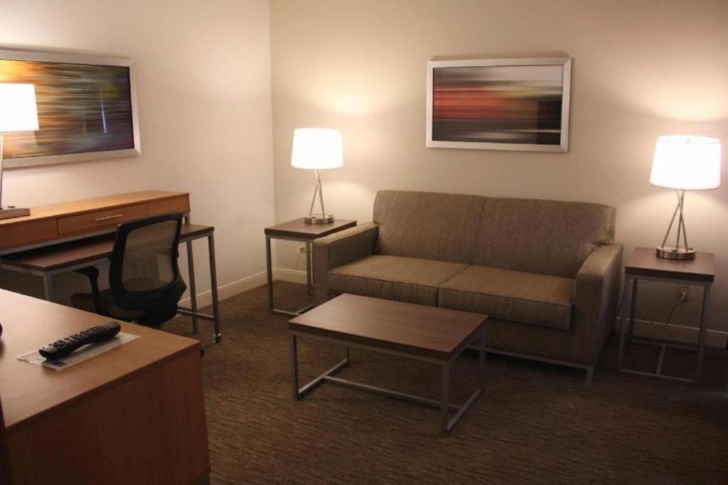 Holiday Inn Express Munising-Lakeview Hotel By Ihg Ngoại thất bức ảnh